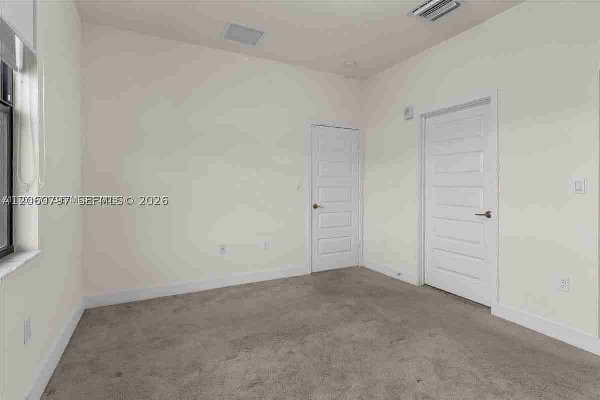 8031 Nw 104th Ave #31 - Photo 7 of 20