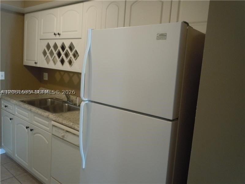 3571 Nw 95th Ter #705 - Photo 5 of 8