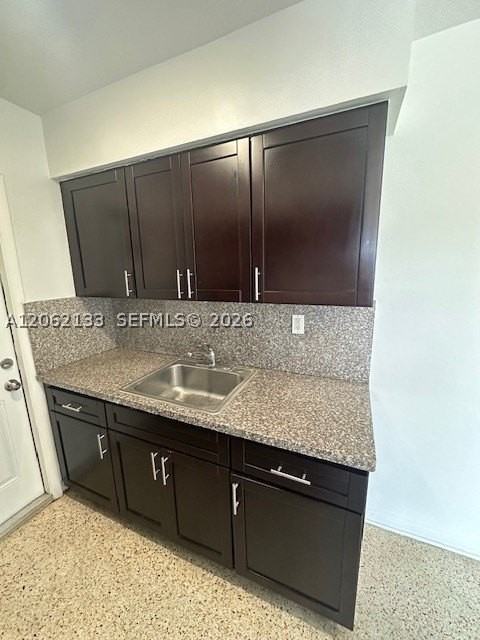 6430 W Flagler St #6 - Photo 5 of 17