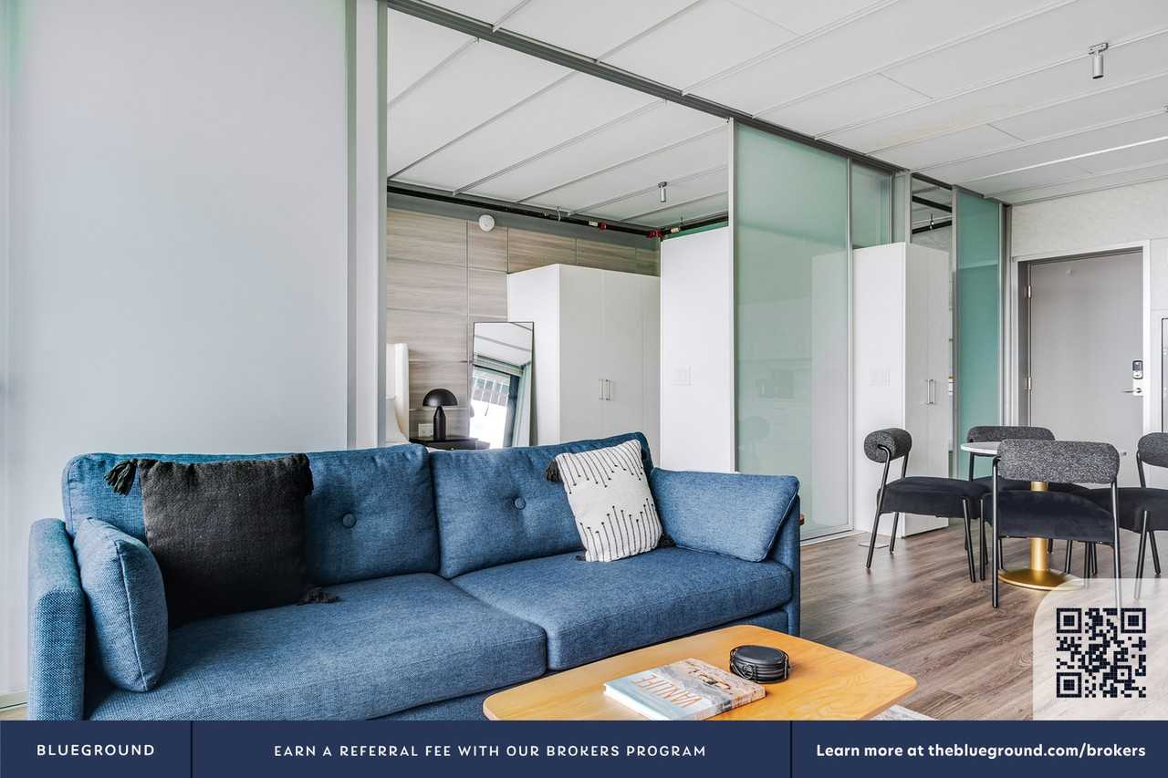 303 Battery Street - Photo 5 of 30
