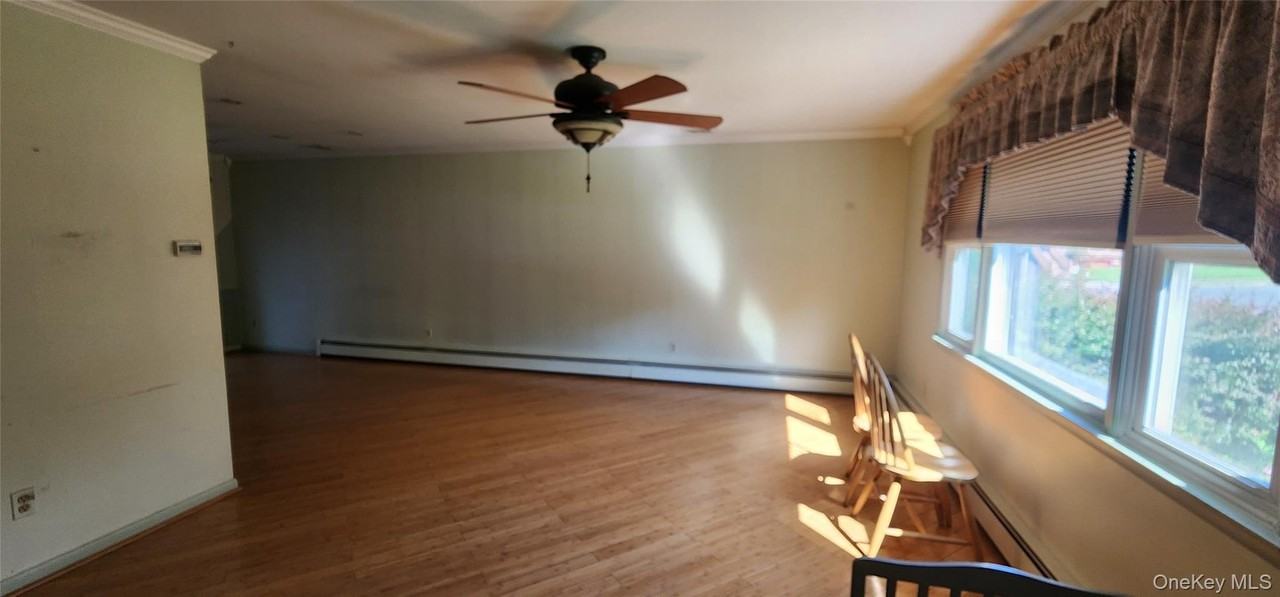 13 Amy Rd - Photo 6 of 15