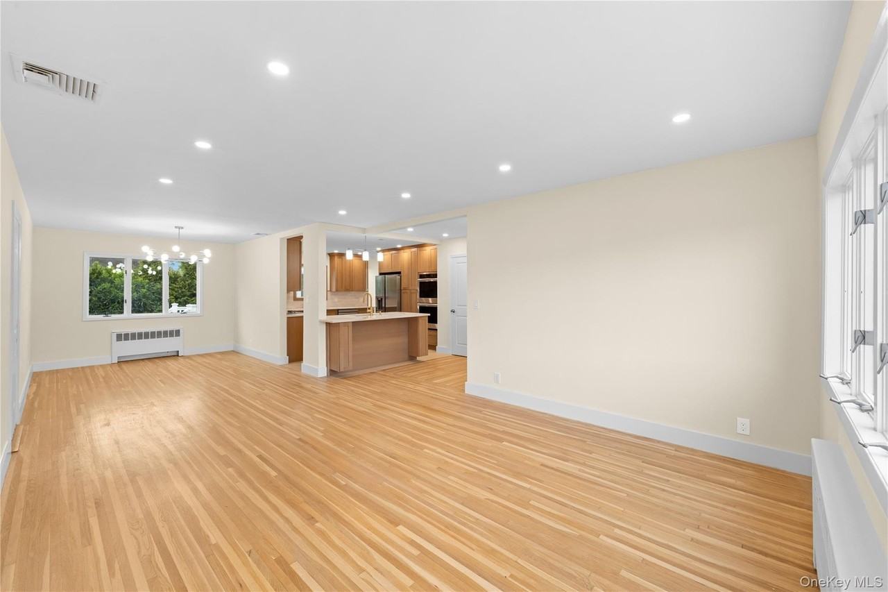 31 Cail Dr - Photo 4 of 48