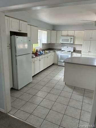 171 Temple Hill Rd - Photo 3 of 20