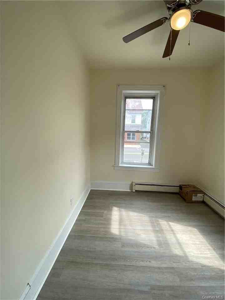 8 Franklin Ave #1 - Photo 6 of 15
