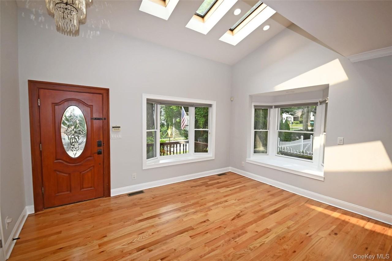 91 Baker Hill Rd - Photo 3 of 28