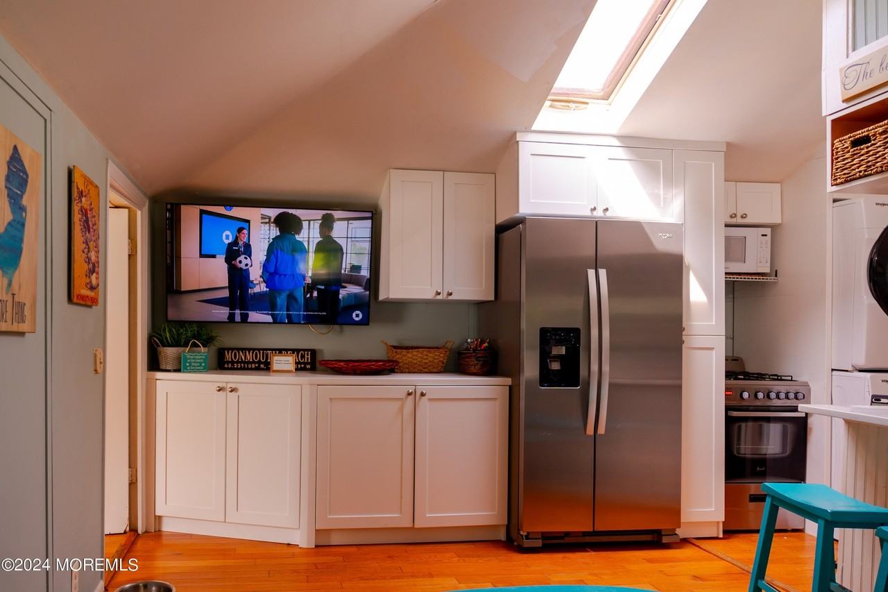 18 Valentine St #REAR - Photo 2 of 15