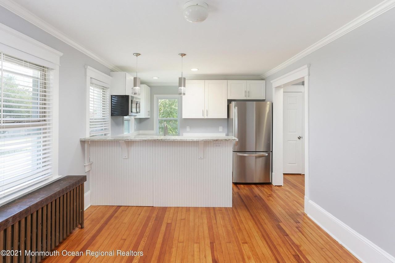 89 Locust Ave #2 - Photo 5 of 9