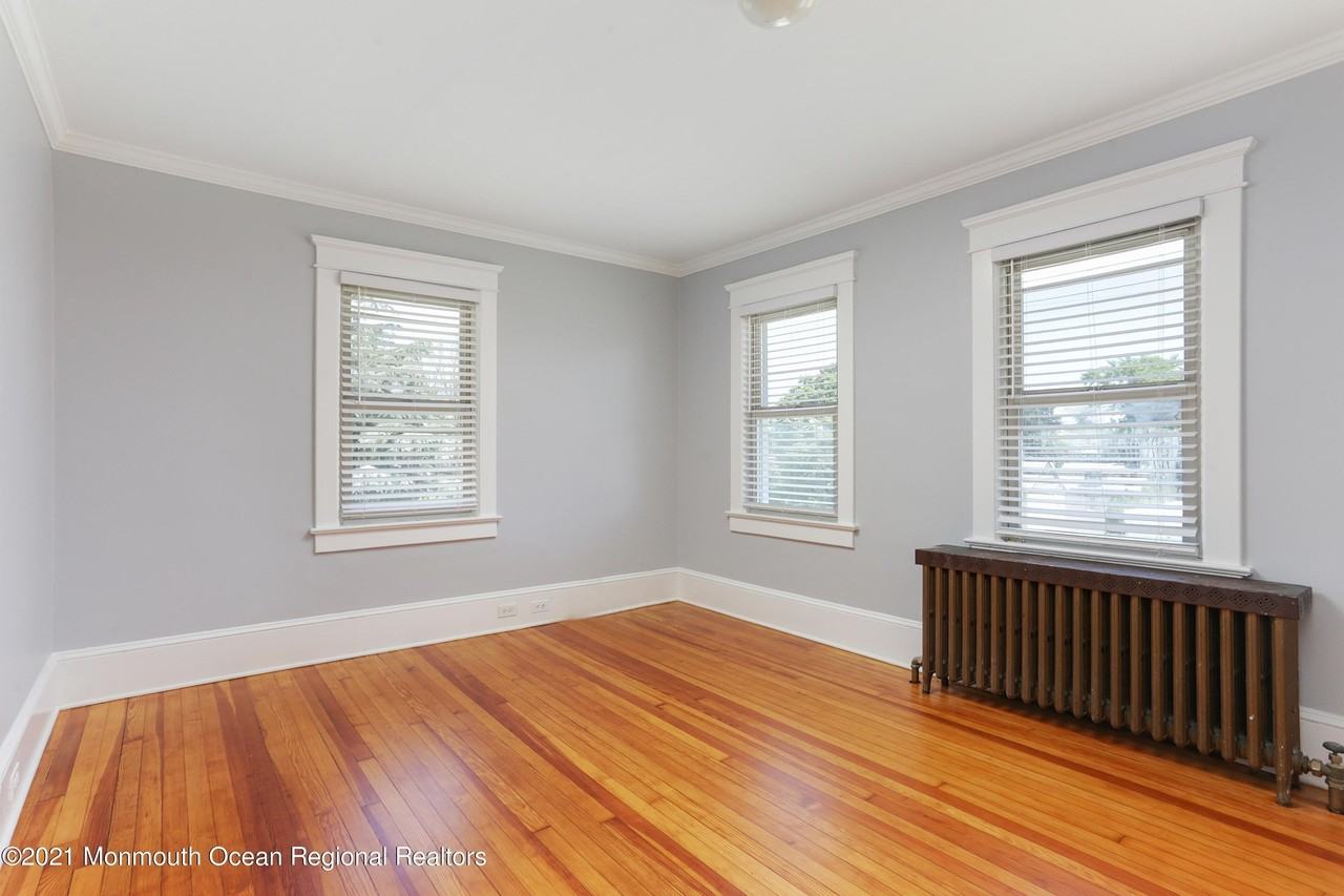 89 Locust Ave #2 - Photo 6 of 9