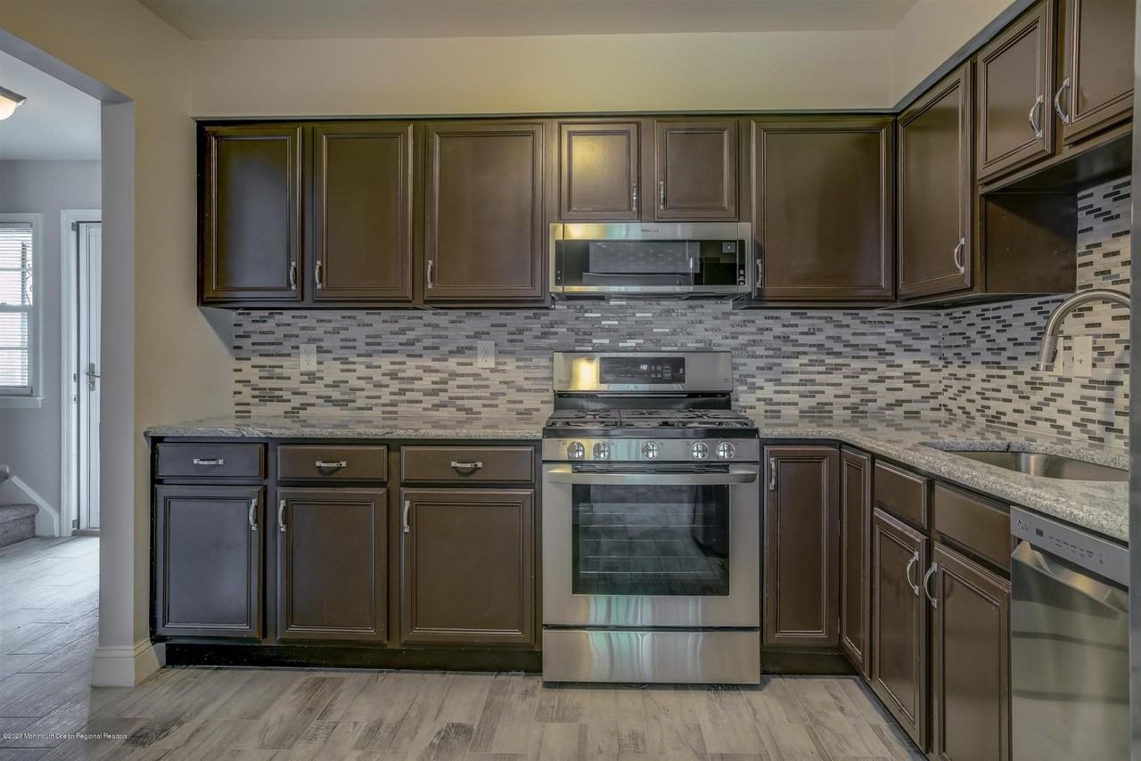 40 Staghorn Dr - Photo 4 of 23