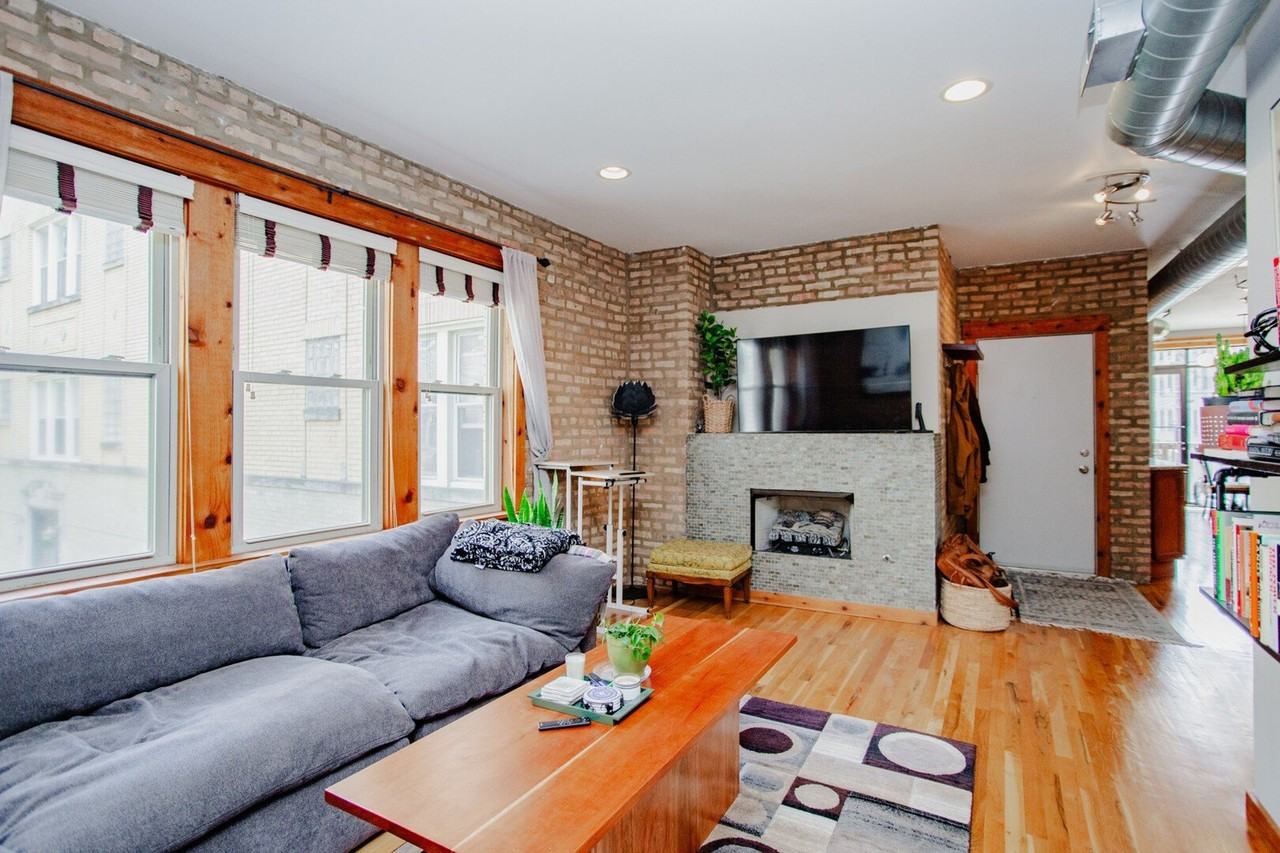 4106 N Mozart St #1W - Photo 4 of 18