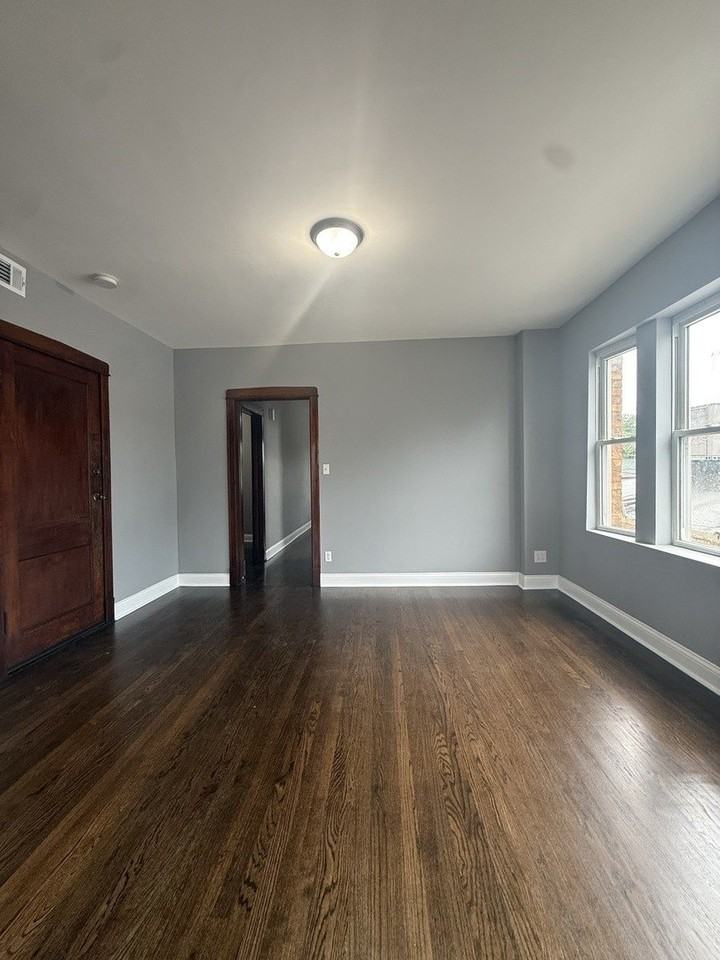 5714 W Cermak Rd #2E - Photo 6 of 18