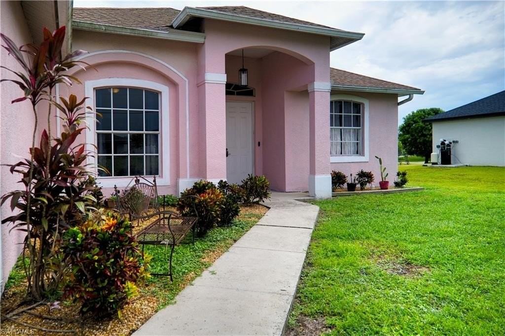 5325 Beauty St - Photo 2 of 20