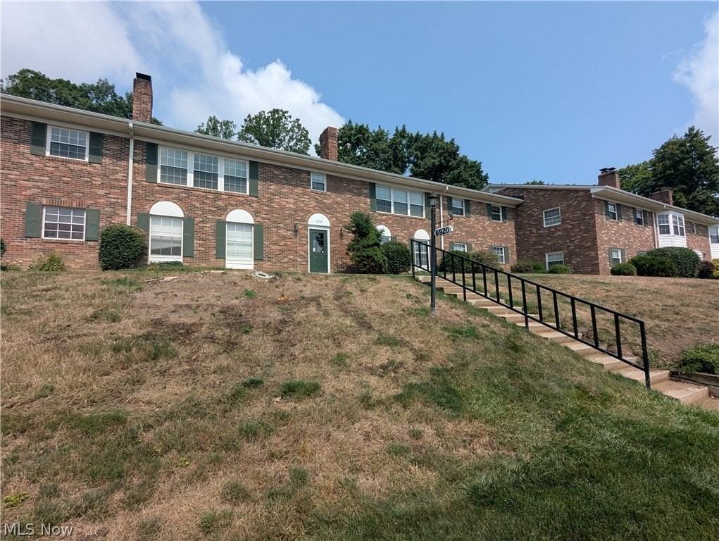 6920 Carriage Hill Dr #104 - Photo 2 of 23