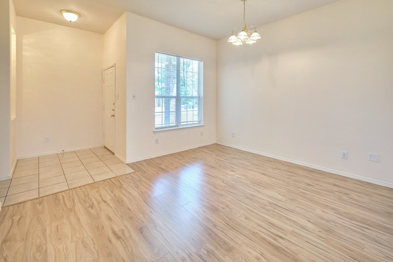 501 Harvard Dr - Photo 3 of 19