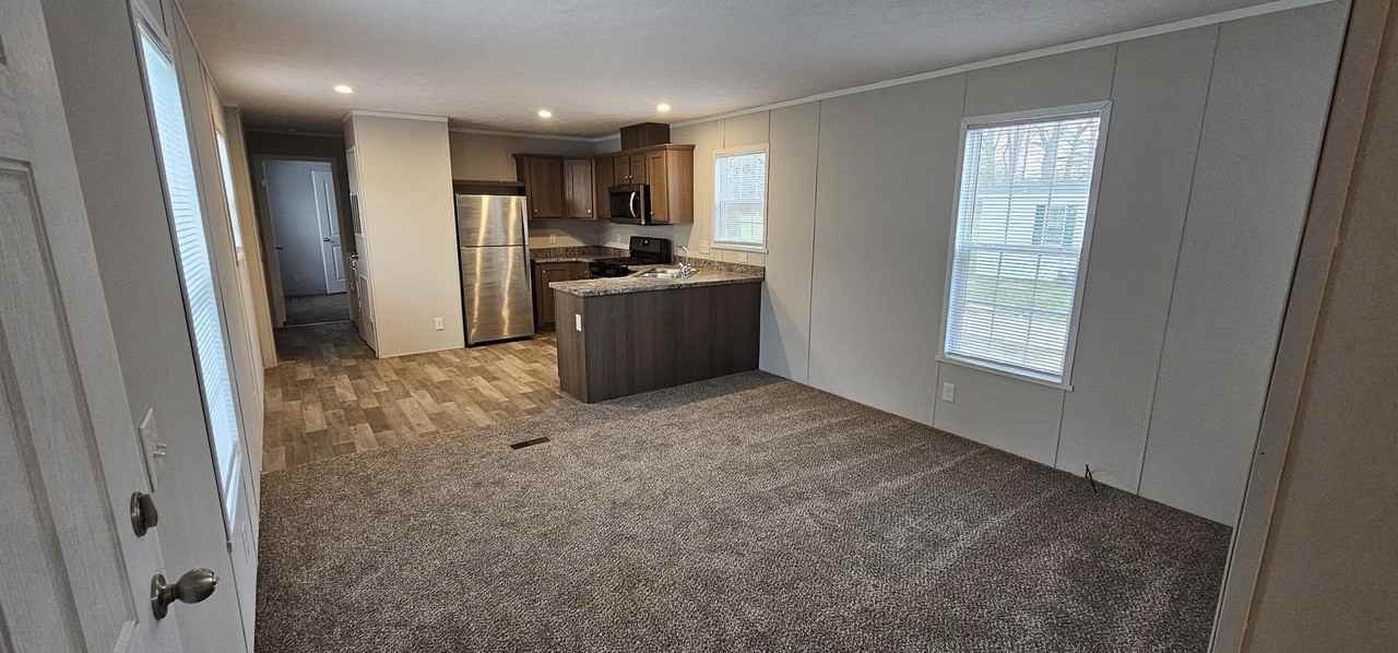 9 Birch Ct #9 - Photo 2 of 11