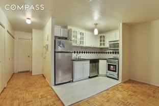 229 E 24th St #8R - Photo 1 of 1