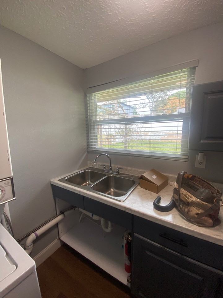 27103 Frampton Ave - Photo 5 of 13