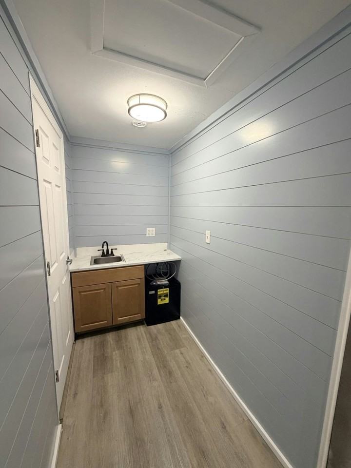1419 26th Avenue W Studio 1 - Photo 4 of 8
