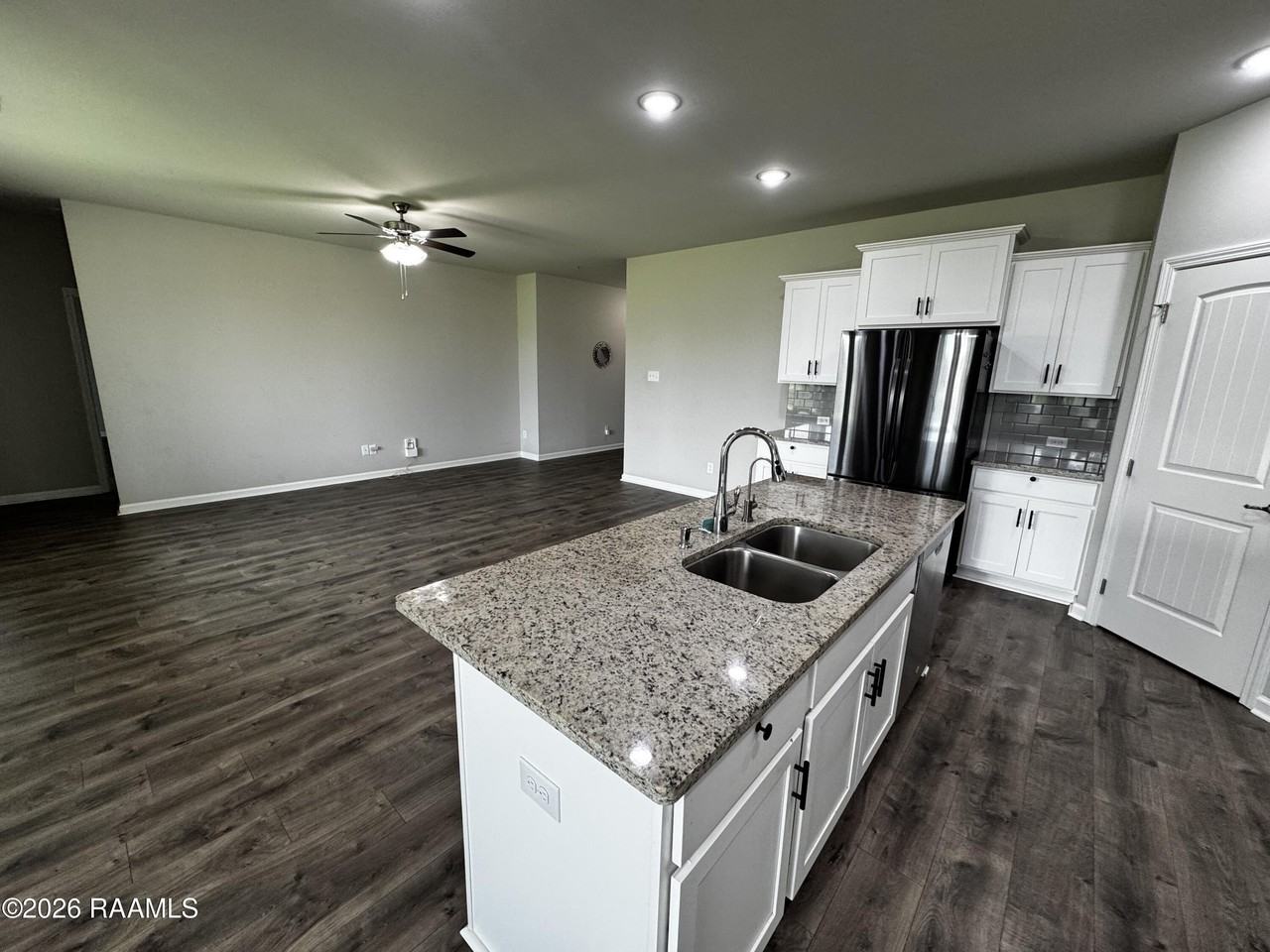 202 Rue Cordorcet - Photo 2 of 18