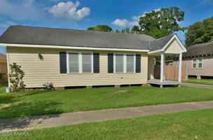 featured image of 524 Cedar Crest Ct