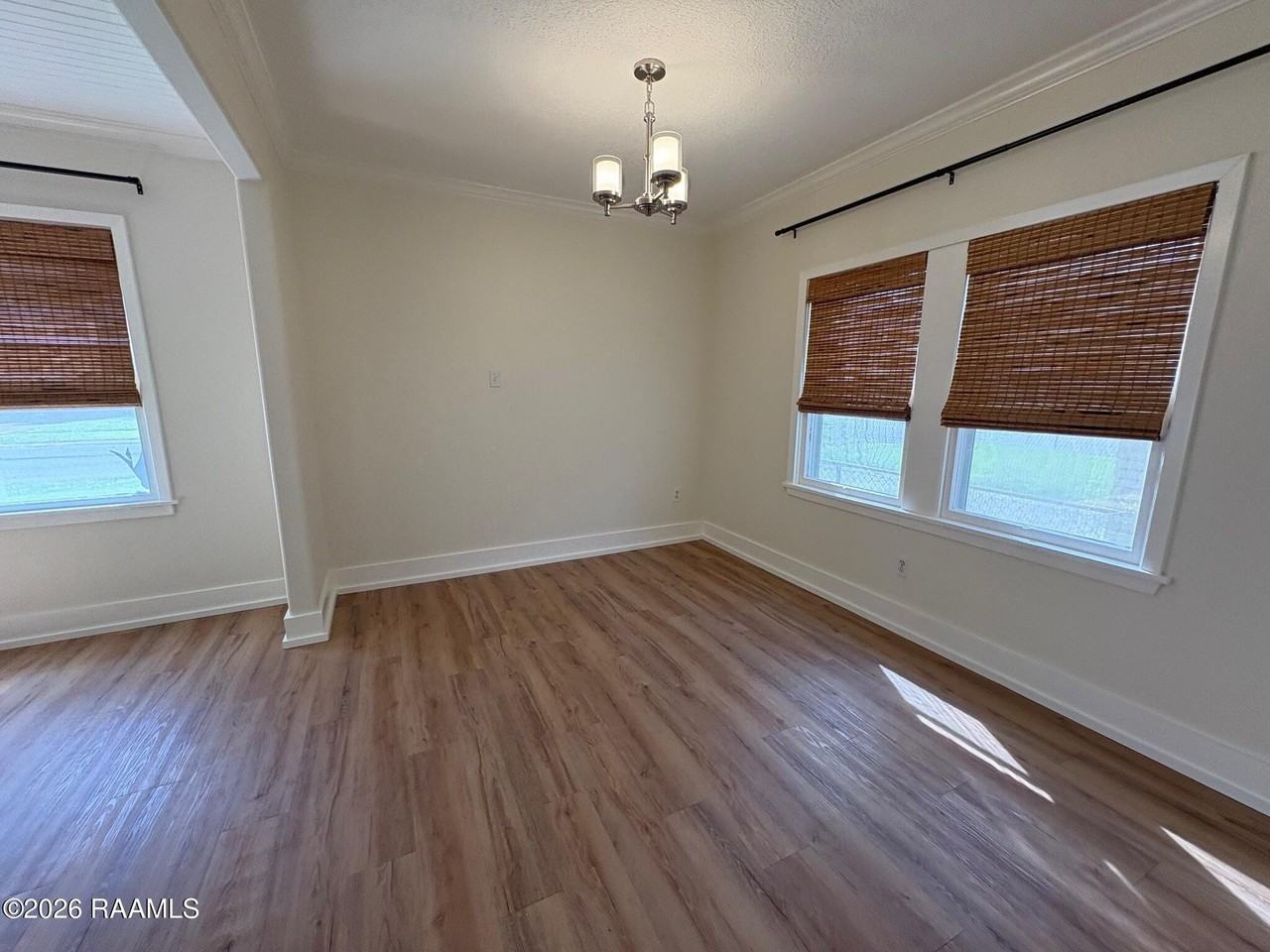 524 Cedar Crest Ct - Photo 3 of 21