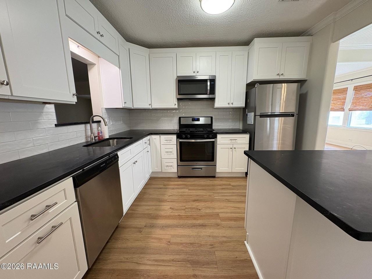524 Cedar Crest Ct - Photo 5 of 21