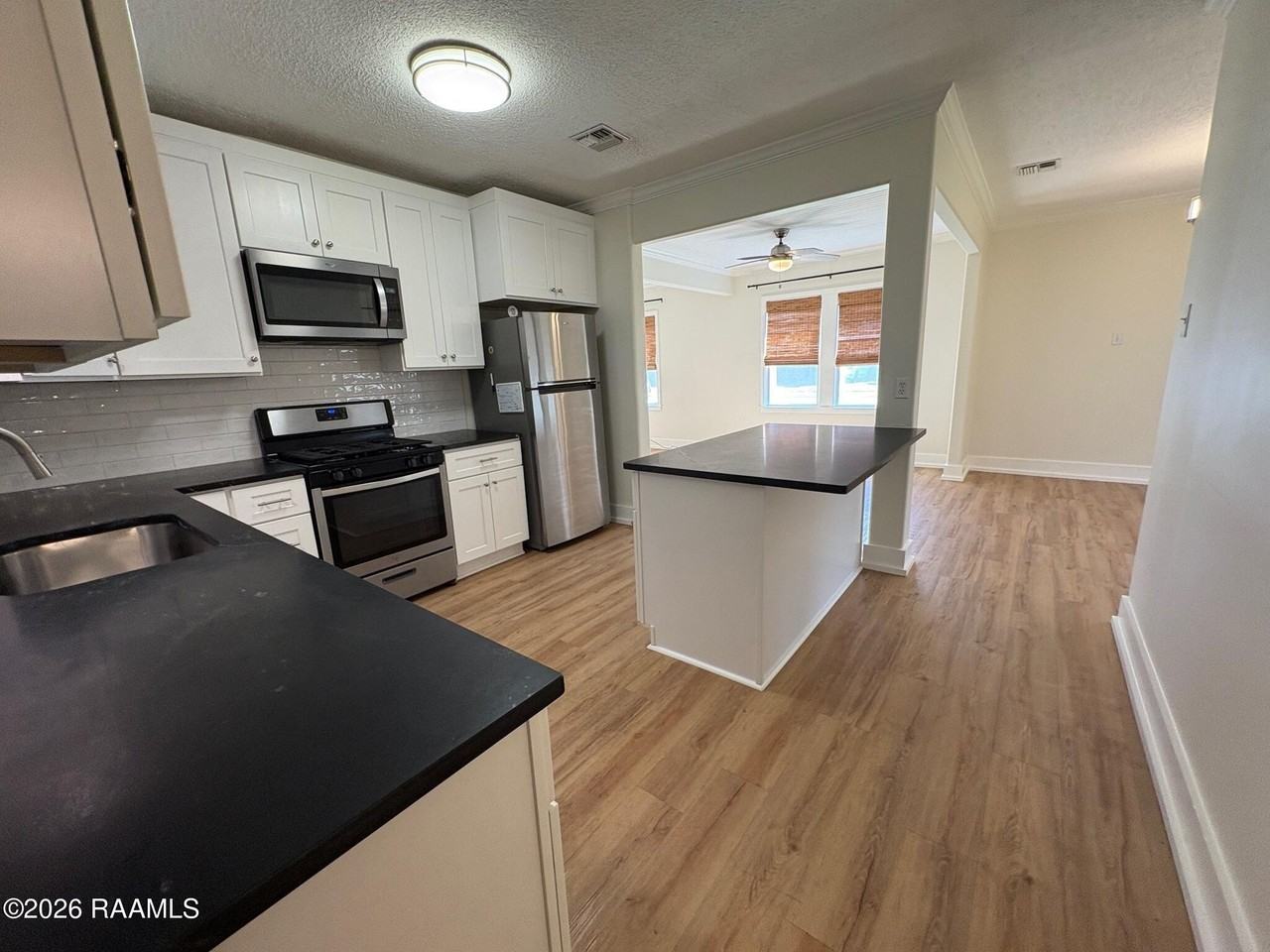 524 Cedar Crest Ct - Photo 7 of 21