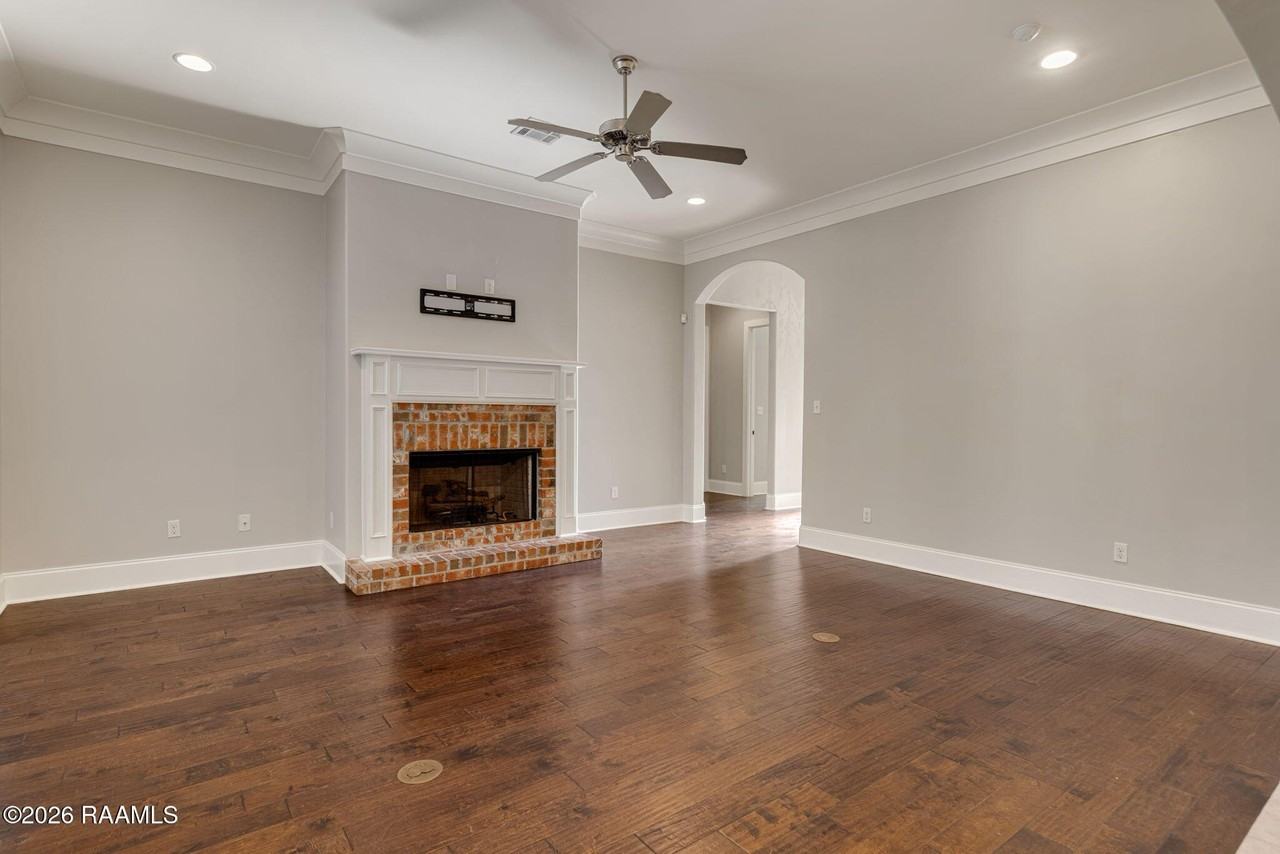 113 Beauchamp Ln - Photo 7 of 39