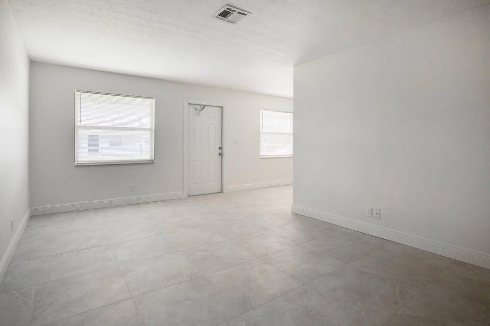 4102 Faith St - Photo 6 of 16