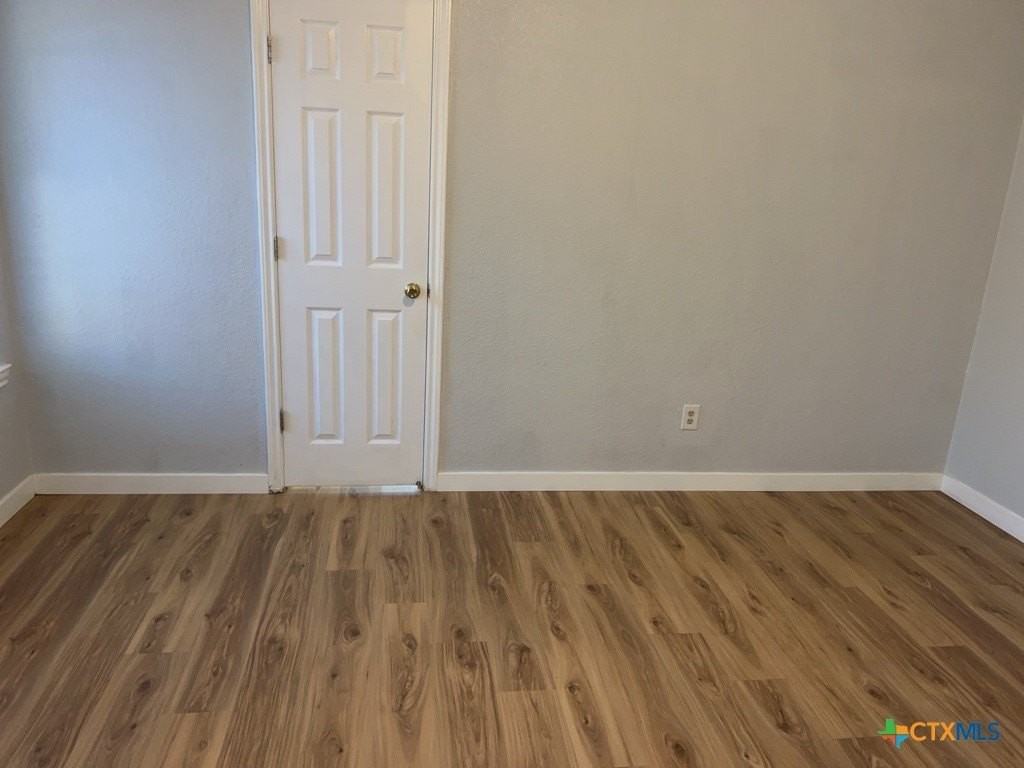 4406 Barrington Trl - Photo 5 of 6