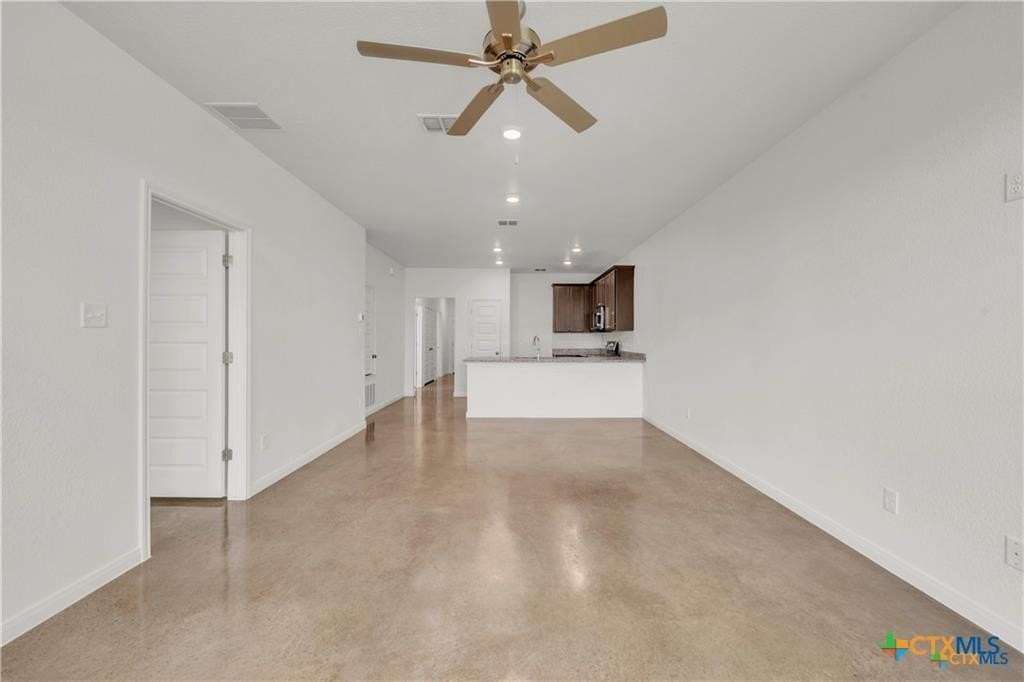 2906 Quail Ridge Ln #B - Photo 4 of 16