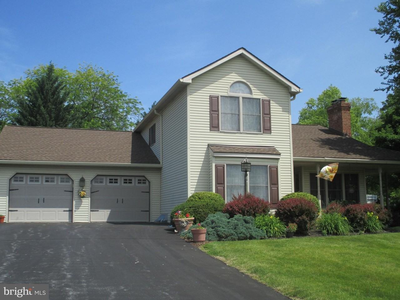 245 Juniper Rd - Photo 2 of 37