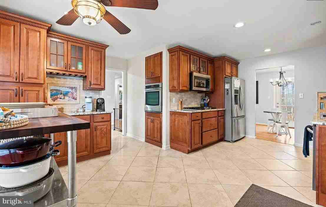 7005 Stone Mill Pl - Photo 3 of 24