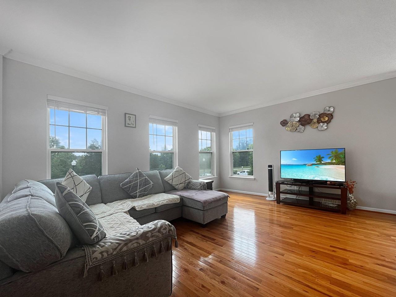 43450 Hopestone Ter - Photo 4 of 32
