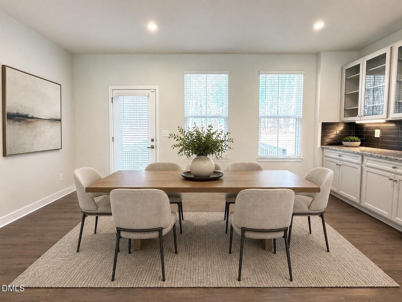1362 Chowan Ave - Photo 6 of 40