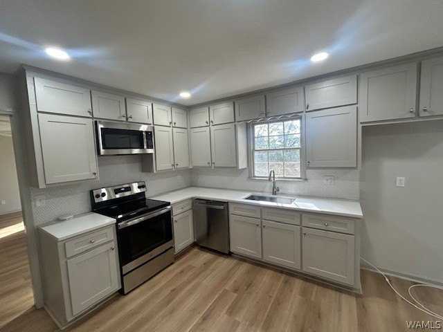 203 Riverdale Ln - Photo 2 of 18