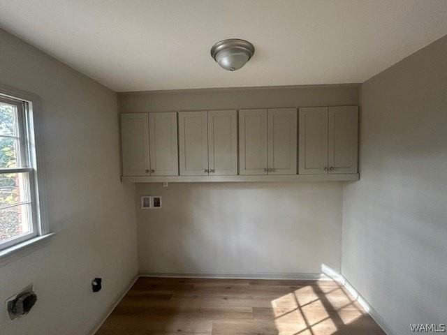 203 Riverdale Ln - Photo 3 of 18