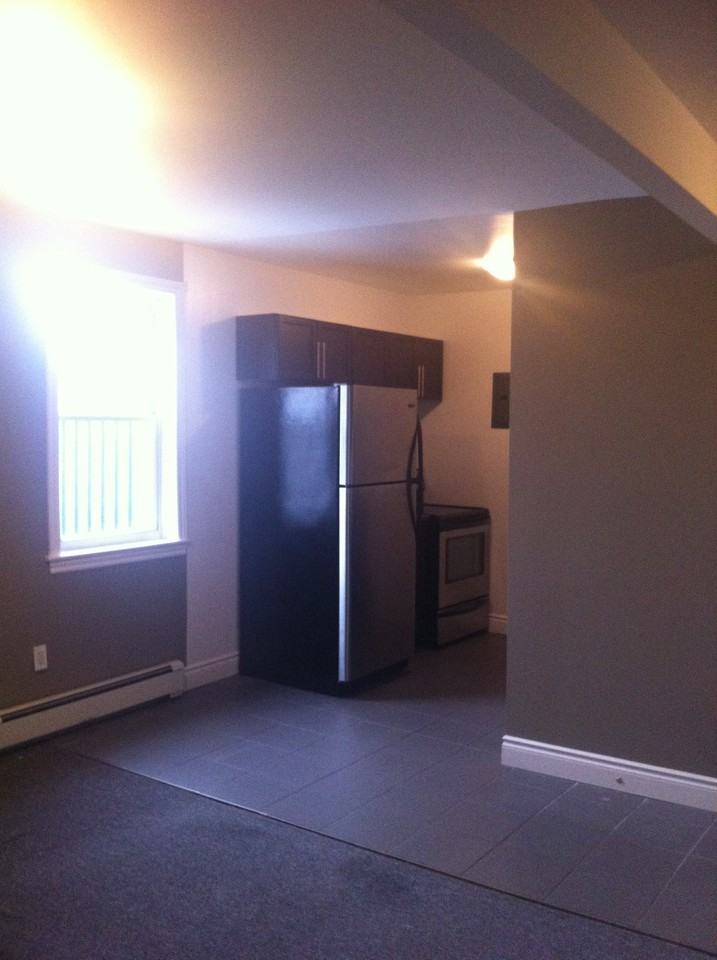 950 Oxford Street East #1 - Photo 2 of 9