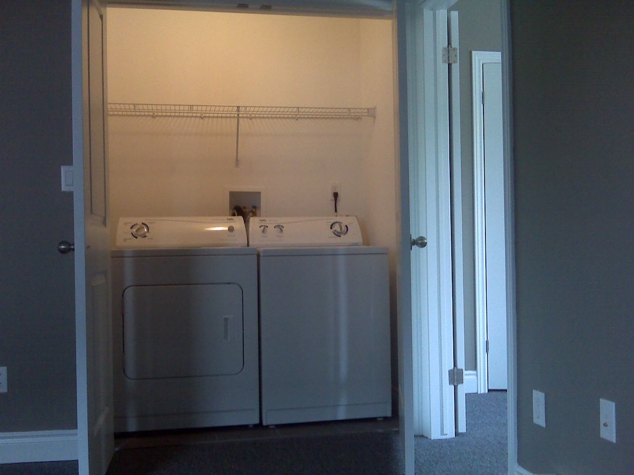 950 Oxford Street East #1 - Photo 7 of 9