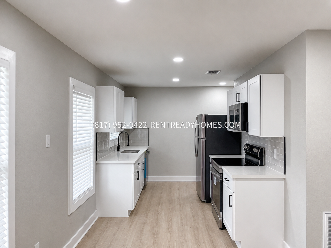 8112 Barkley St - Photo 3 of 13