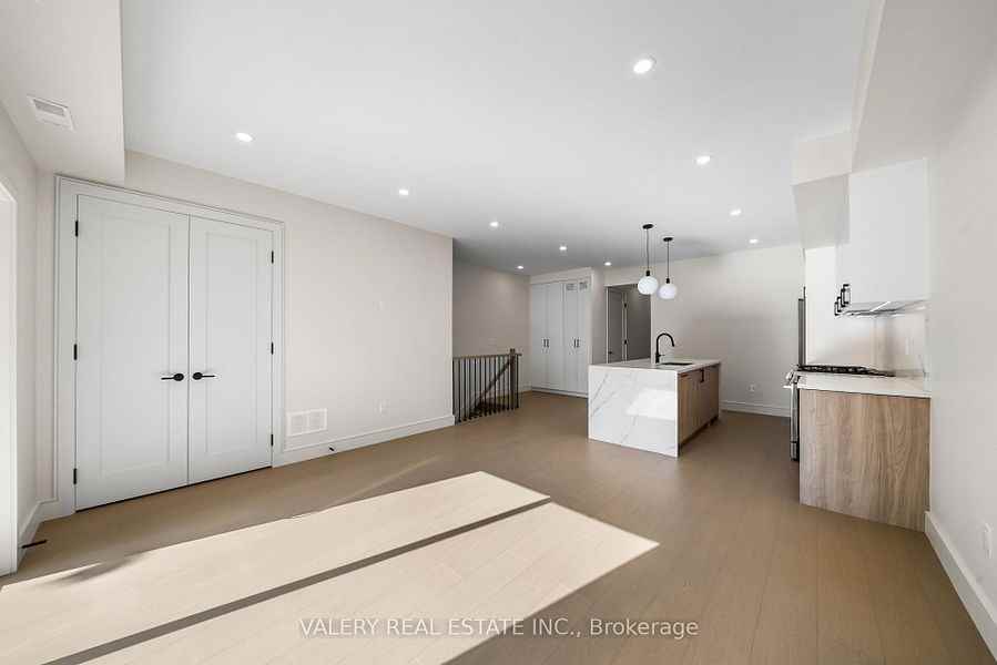 131 Dovercourt Road #2nd Floor - Photo 6 of 24