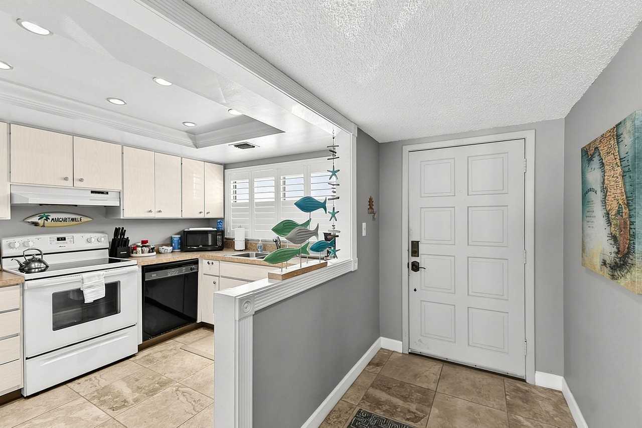 6327 Midnight Cove Rd #1578382P - Photo 7 of 35