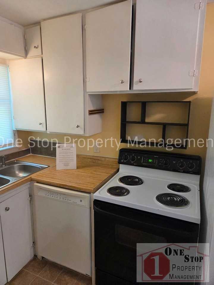 6432 Overton Ave - Photo 7 of 13