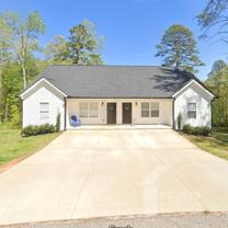 403 Bramlett Rd - Photo 1 of 1