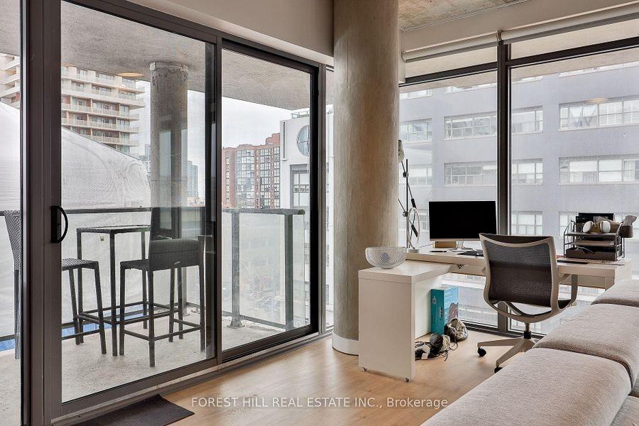 95 Bathurst Street #522 - Photo 6 of 26