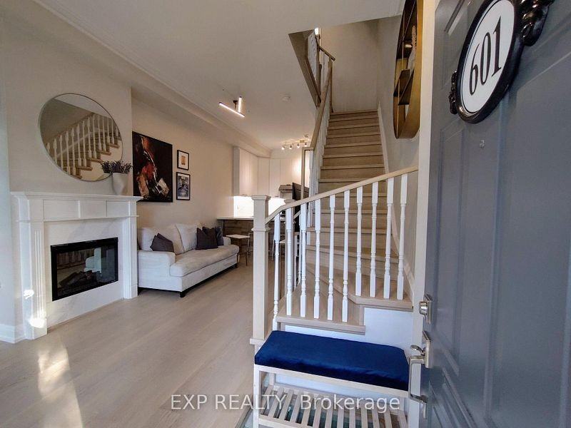 601 Adelaide Street West - Photo 2 of 31