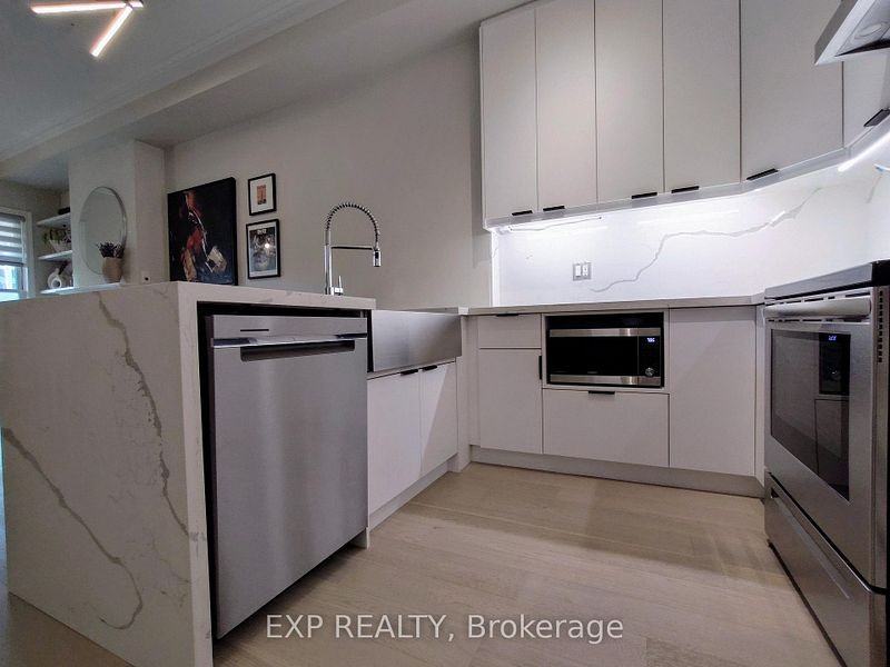 601 Adelaide Street West - Photo 7 of 31