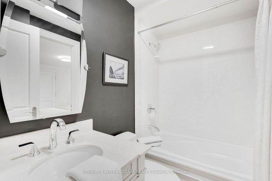 721 Markham Street - Photo 6 of 24