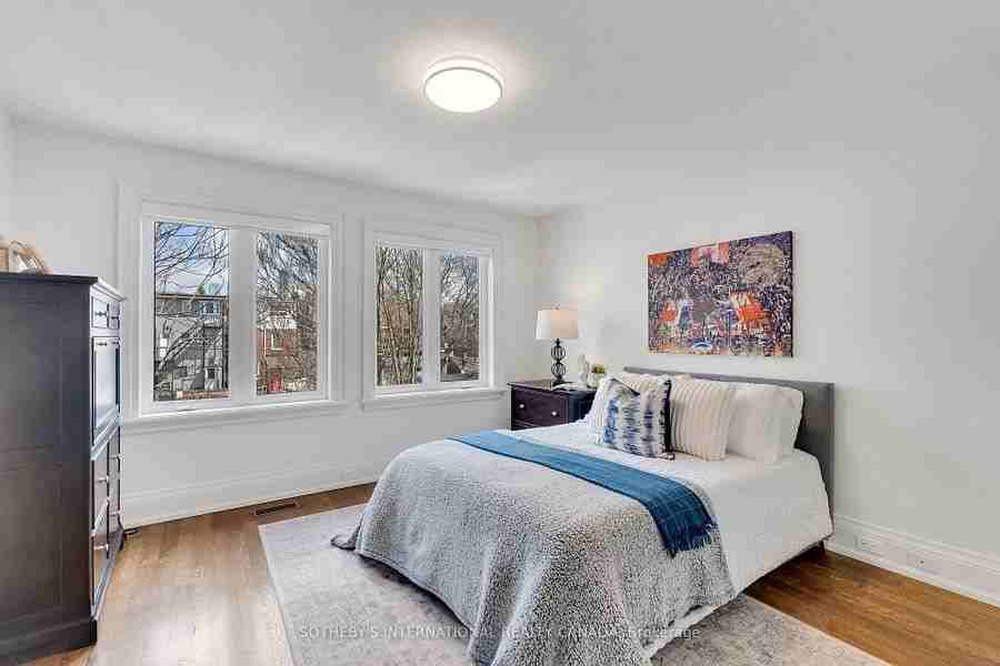 721 Markham Street - Photo 7 of 24
