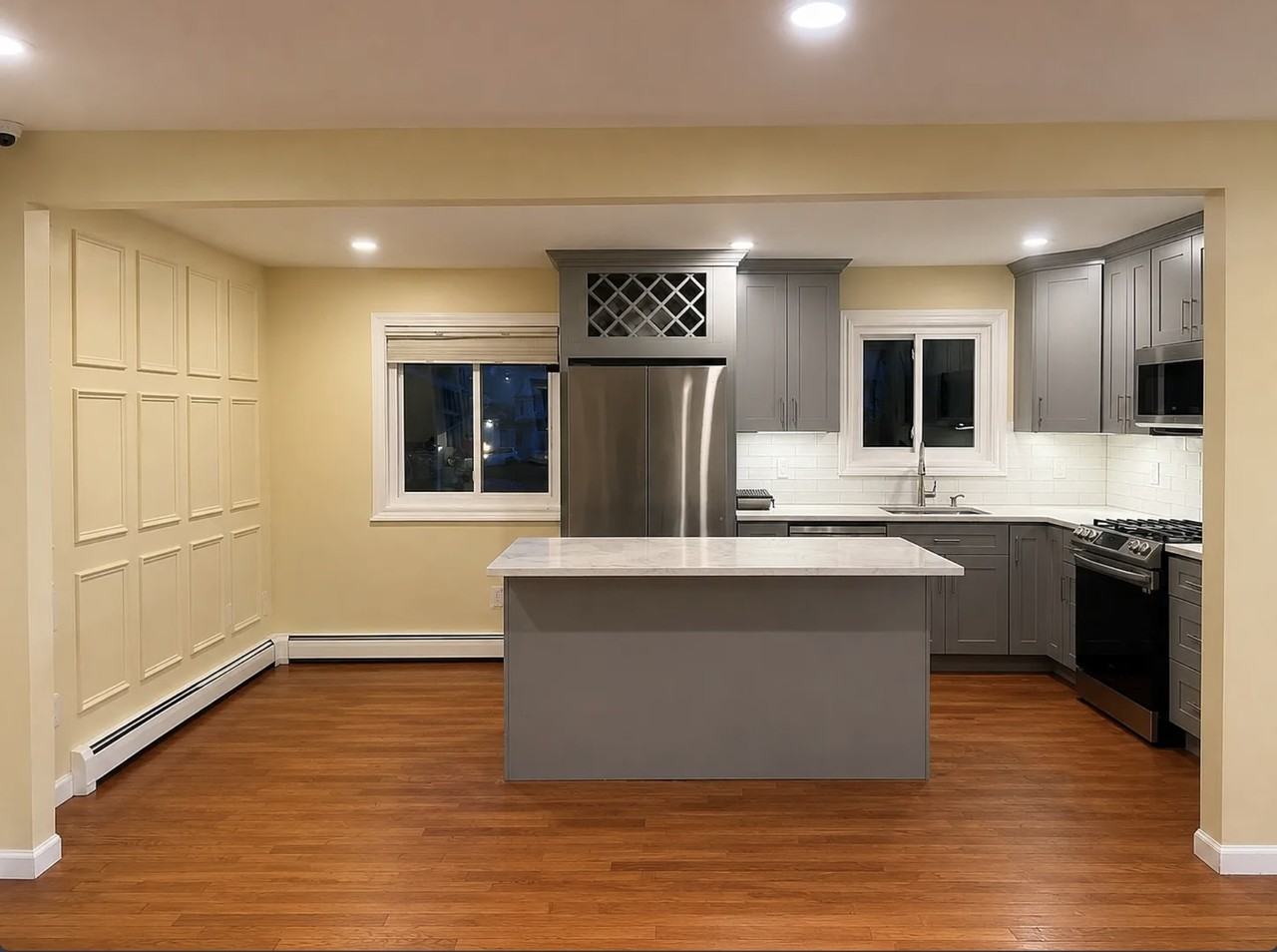 289 Great East Neck Road - Photo 2 of 8